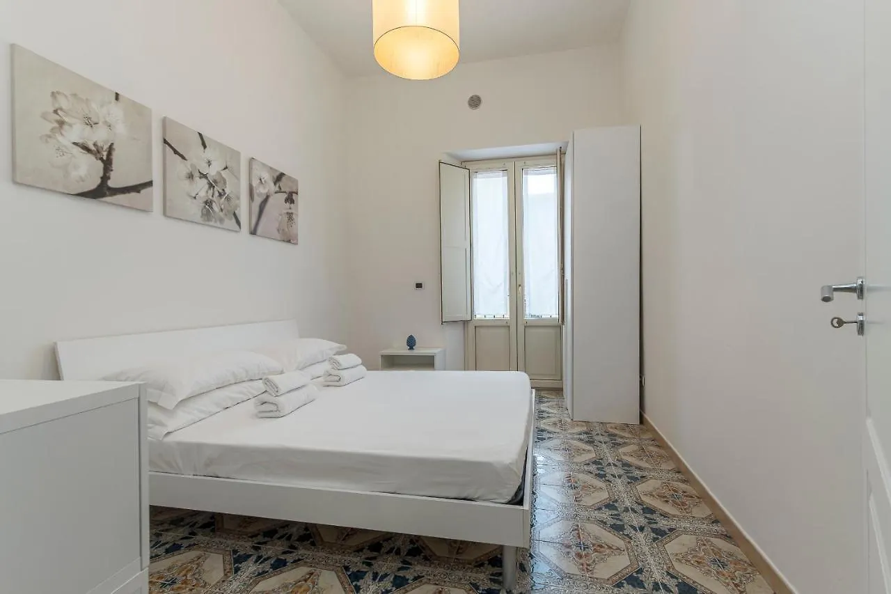 Elegant Apartment In Taormina Italia