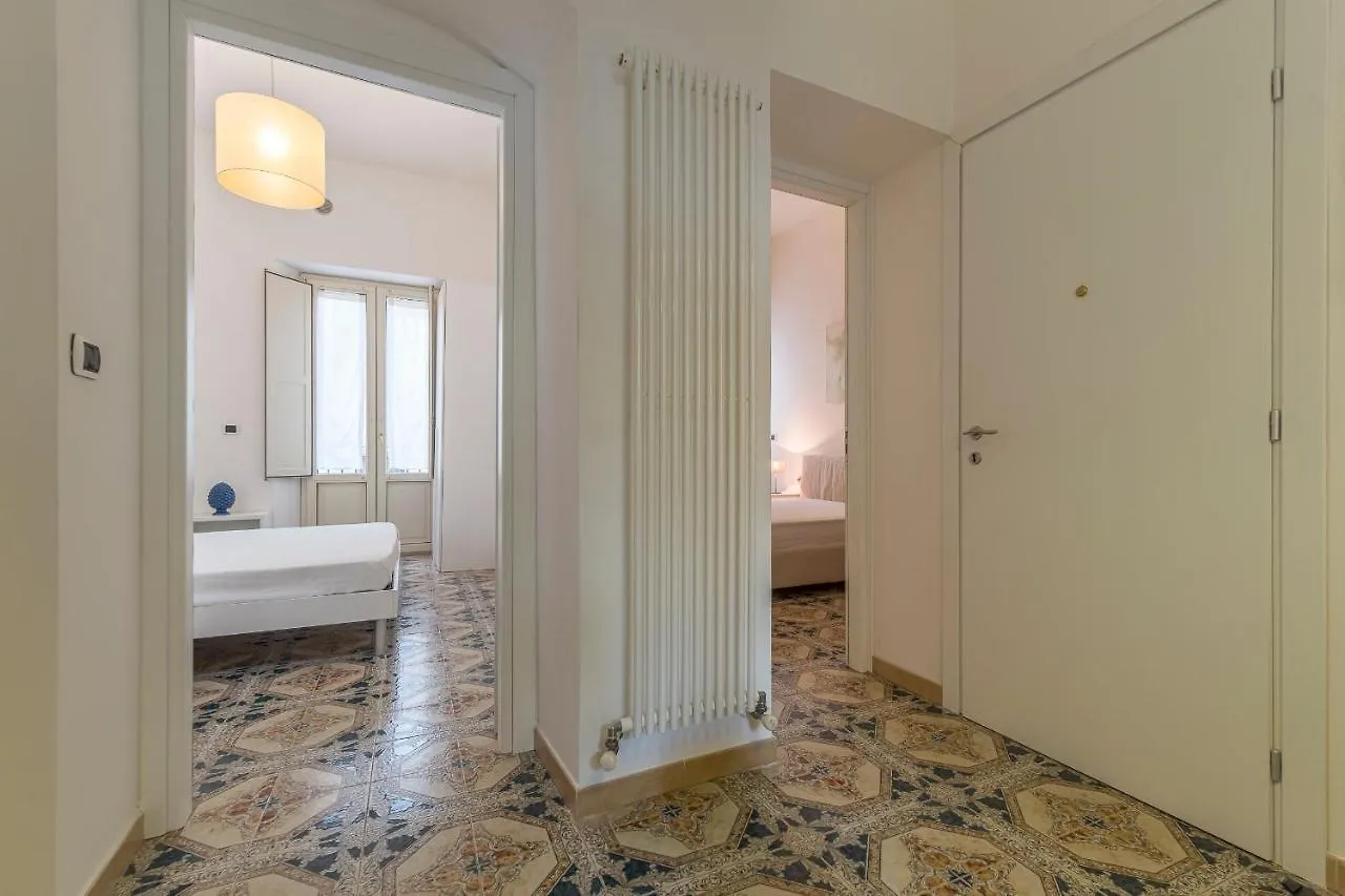 Elegant Apartment In Taormina